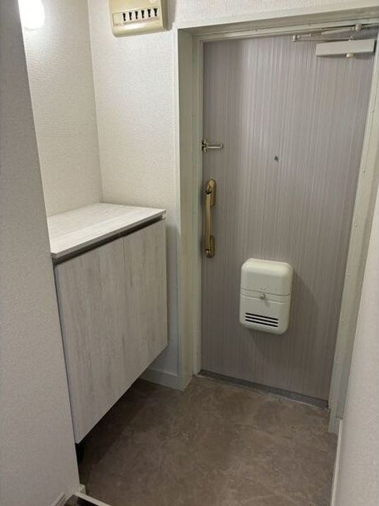 奈良県奈良市恋の窪3(マンション)の賃貸物件の玄関