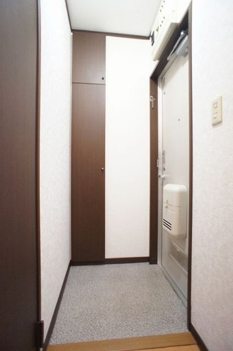 福島県いわき市小名浜字大道北(アパート)の賃貸物件の玄関