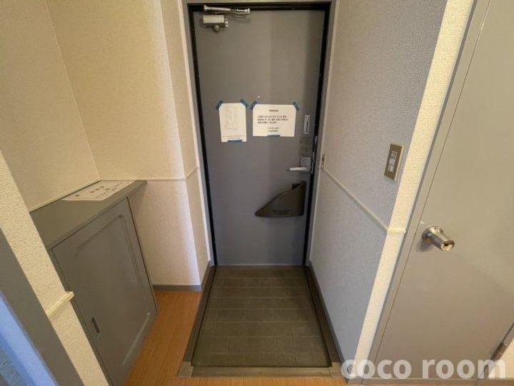 静岡県藤枝市時ケ谷(アパート)の賃貸物件の玄関