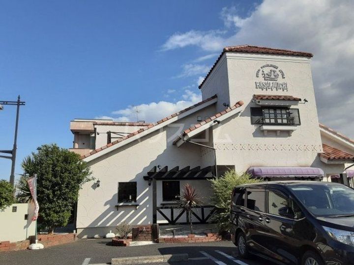 ファミールカンダの周辺