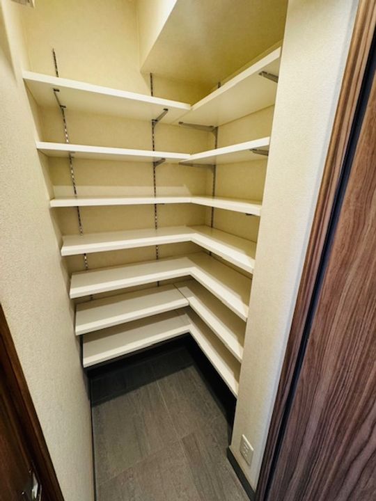 ディオヒルズ那覇壺屋の内装