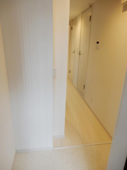 東京都立川市錦町1(マンション)の賃貸物件の玄関