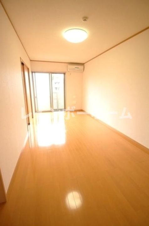 千葉県流山市駒木(アパート)の賃貸物件の居間