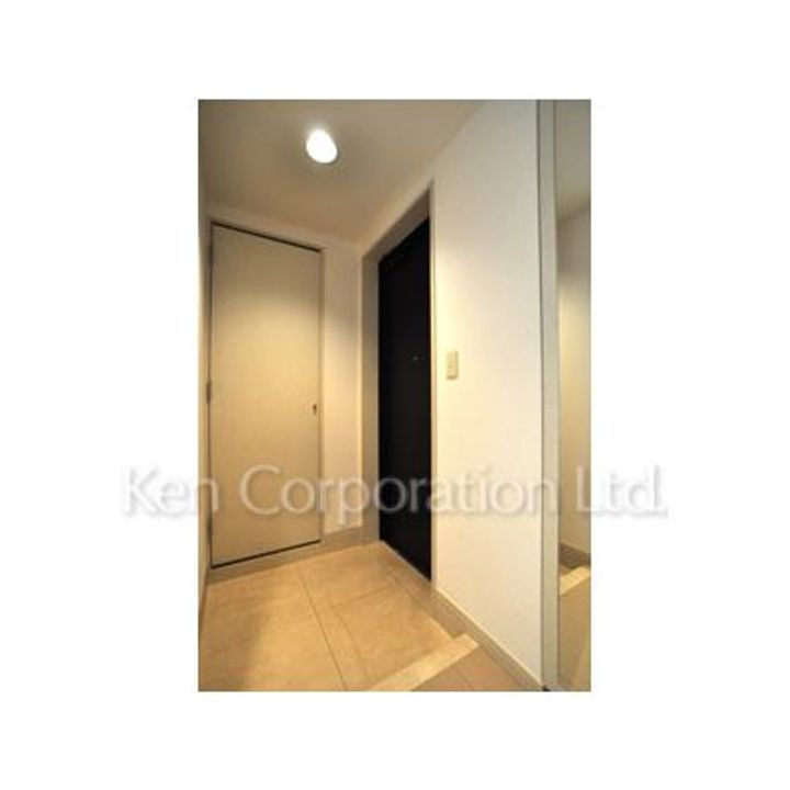 グランドメゾン千駄木一番館の玄関