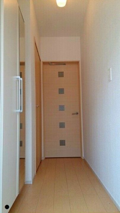 レジディアNの玄関