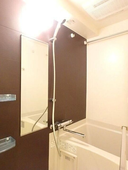 神奈川県横浜市中区山下町(マンション)の賃貸物件の風呂