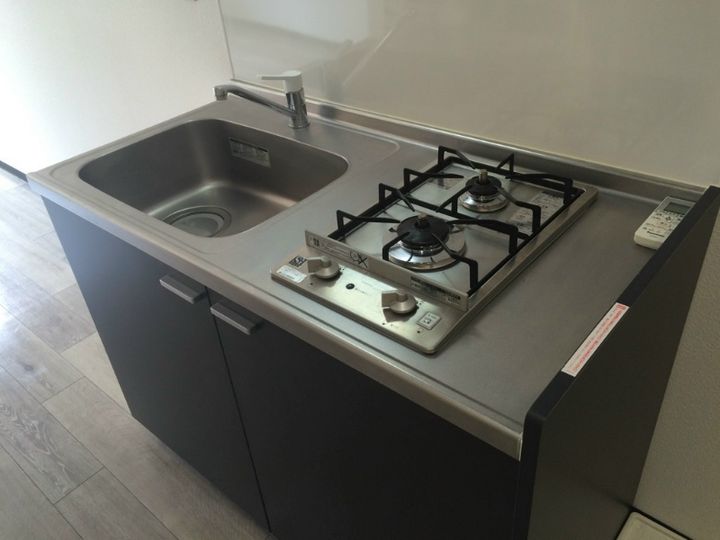 レジデンス八千代のキッチン