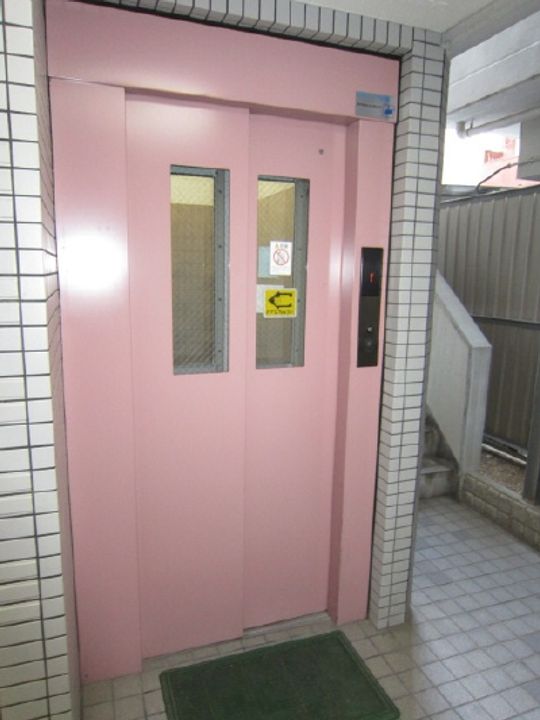 リバティー壱番館の地図