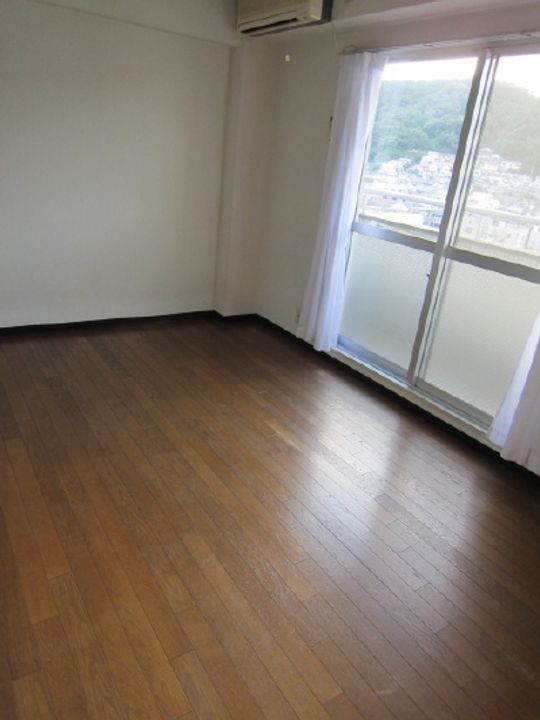 リバティー壱番館の居間