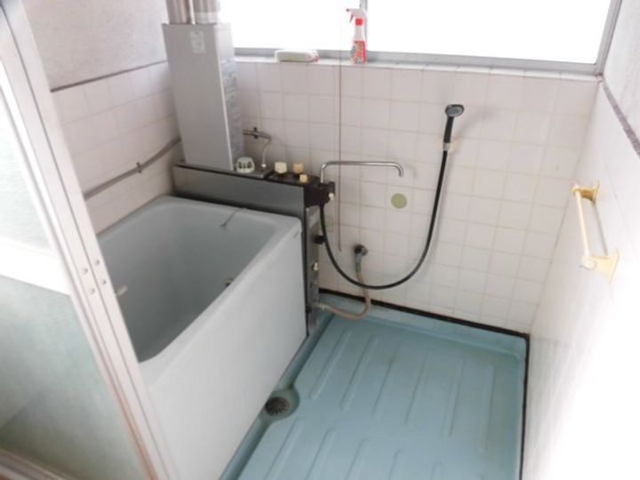 梶山アパートの風呂