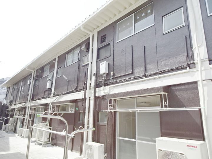 ビッグフィールドの外観