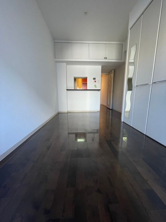 福岡県福岡市博多区博多駅南2(マンション)の賃貸物件の居間