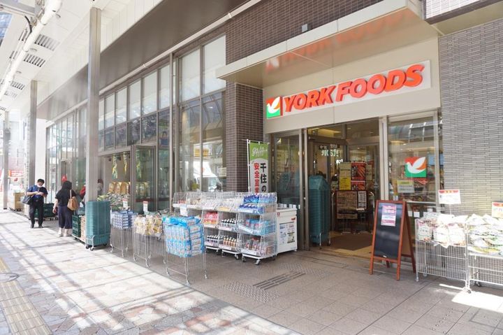 ポルトボヌールの周辺