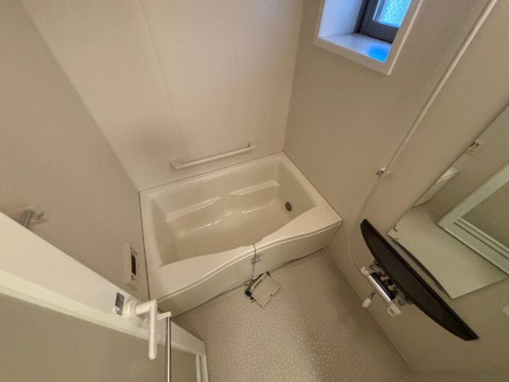 E-casa城見通の風呂