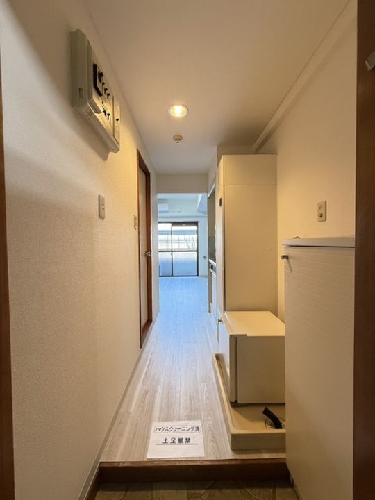 東京都稲城市矢野口(マンション)の賃貸物件の玄関