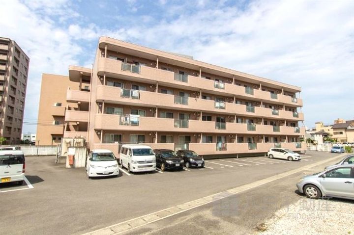 徳島県徳島市北佐古一番町(マンション)の賃貸物件の外観