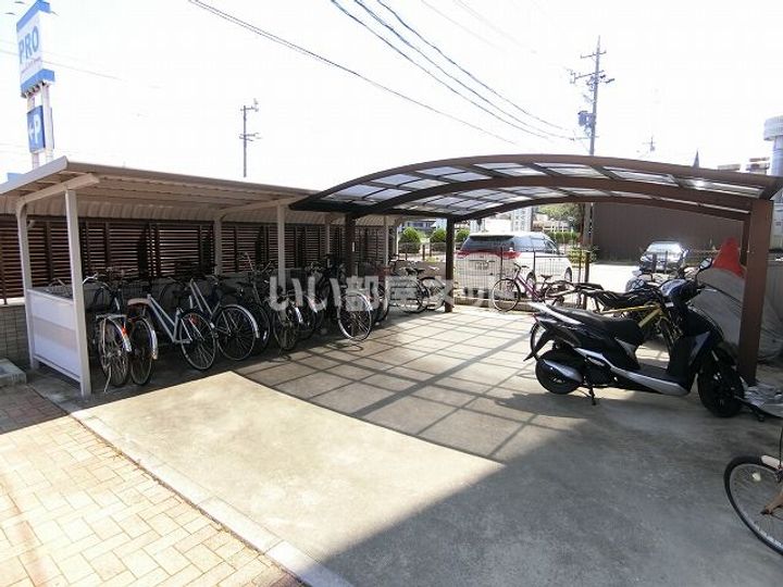 栗真MSビルの地図