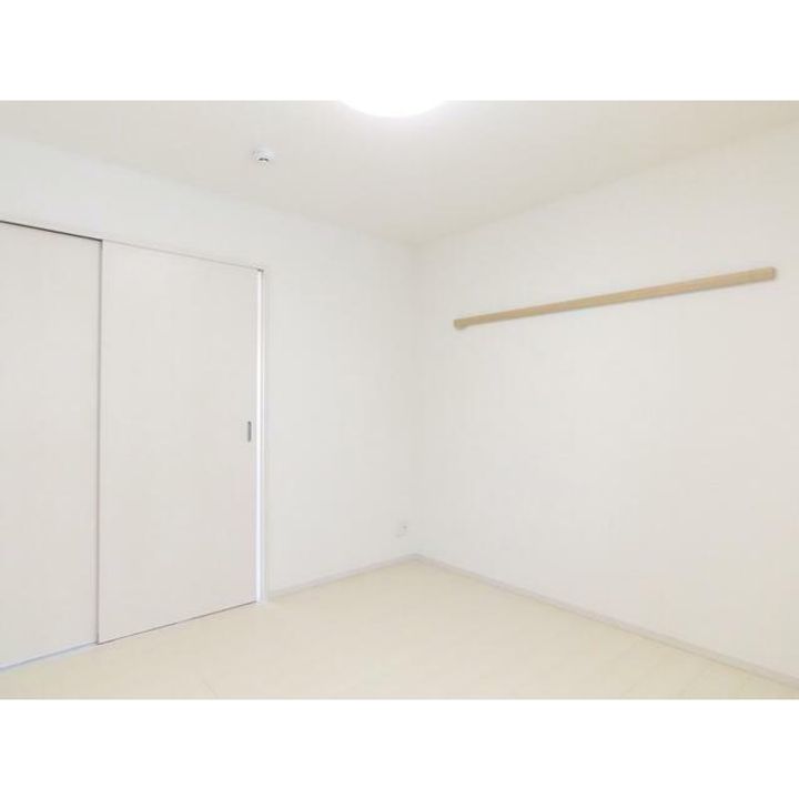 東京都足立区六月2(マンション)の賃貸物件の居間