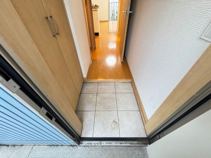 フレッシュネスの玄関