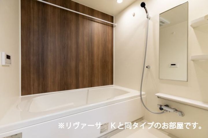 コリーナ アルモ Dの風呂