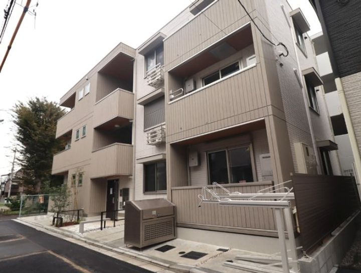 セレスティア坂下の外観