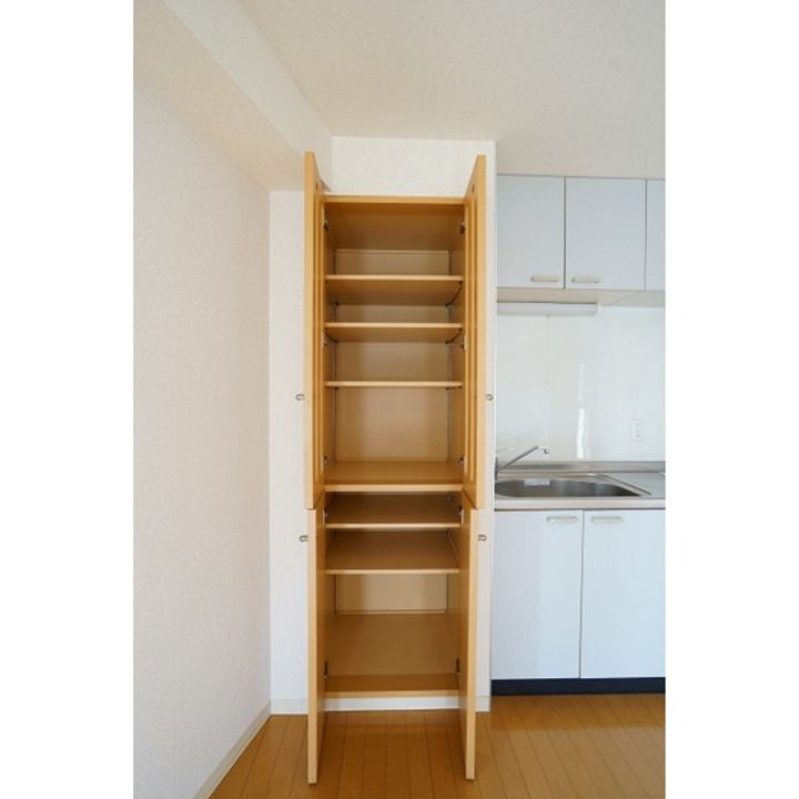 ポポラーレイワイの内装