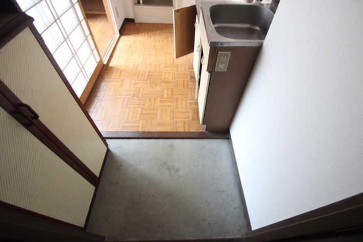 大光ビルの玄関