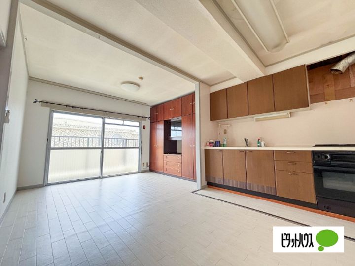 サンコーポ若草の居間