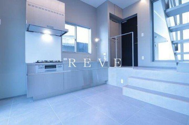 TAKANAWA CUBE Eastの居間