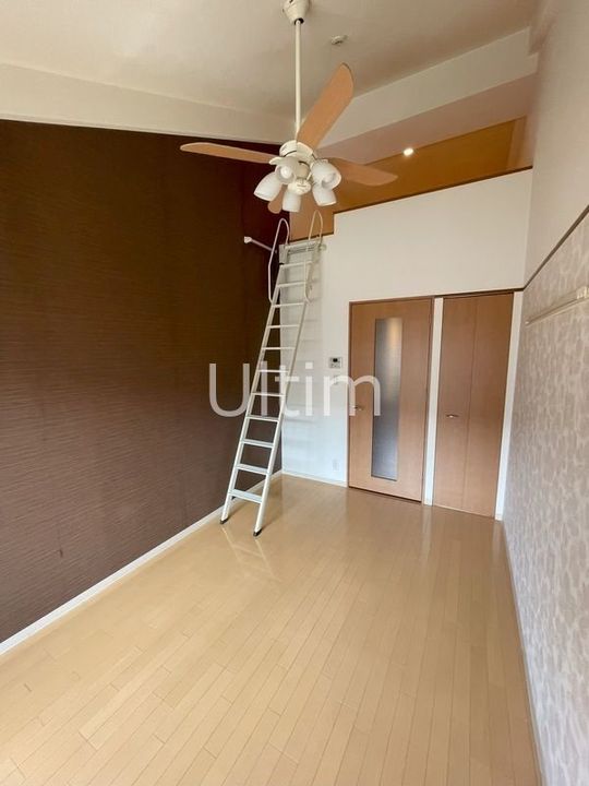 グリシーヌ京都西院の居間