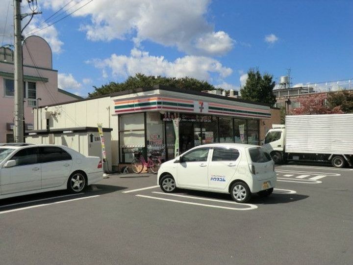 エトワールIIIの周辺