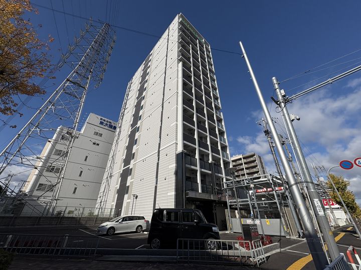 AELL OSAKA EASTの外観