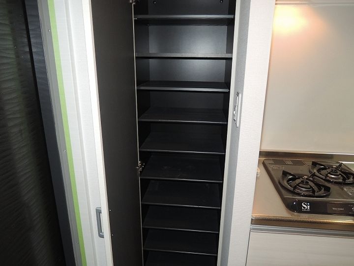 レジディア新大阪の玄関