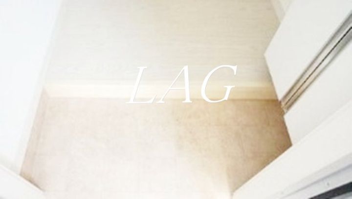 フローレンスベリー八王子の玄関