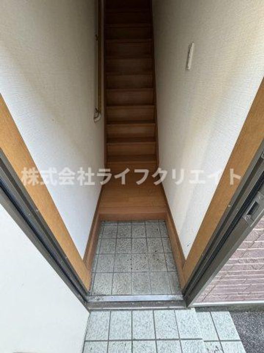 スターレイク日野の玄関