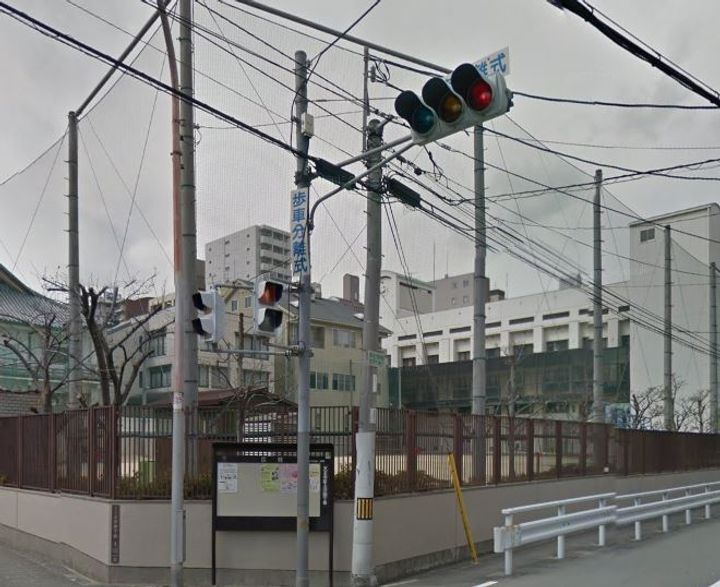 パシフィック上本町の周辺