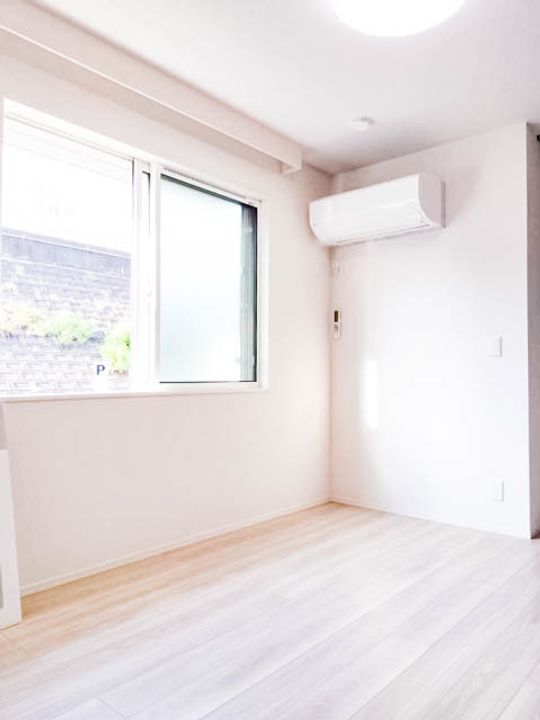 セレスティア千住元町の居間