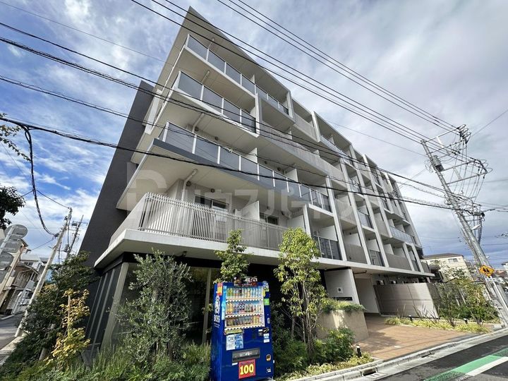 AZESTお花茶屋IVの外観