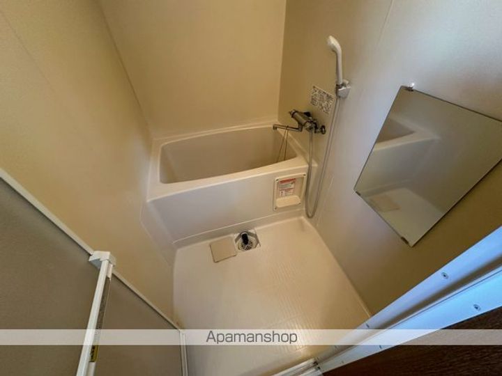 メゾンドラチーヌの風呂