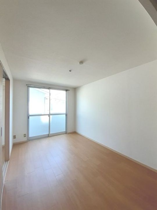 香川県高松市成合町(アパート)の賃貸物件の居間