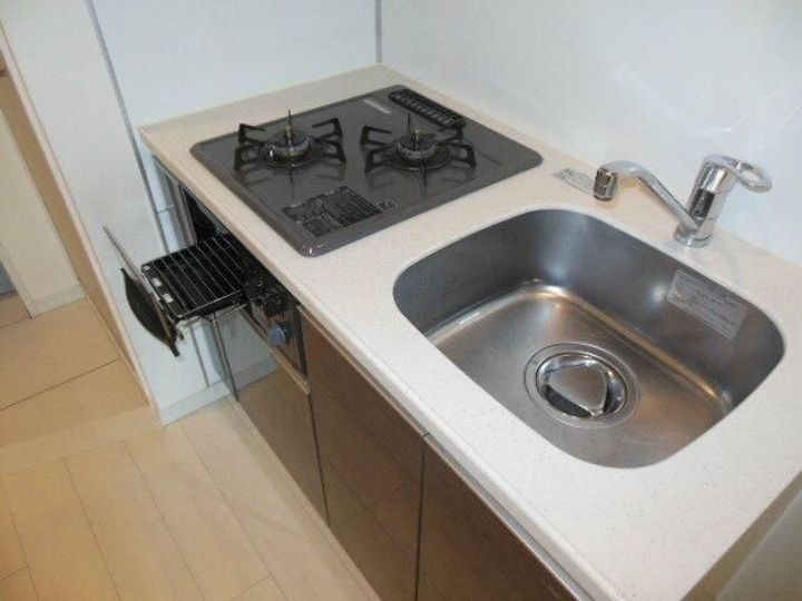 神奈川県横浜市中区富士見町(マンション)の賃貸物件のキッチン