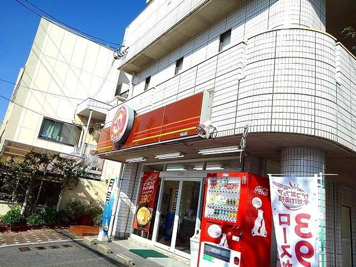 シャンドフルールIIIの周辺