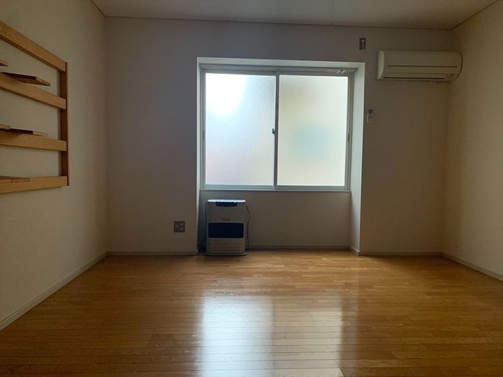 グリーンフィールドの居間