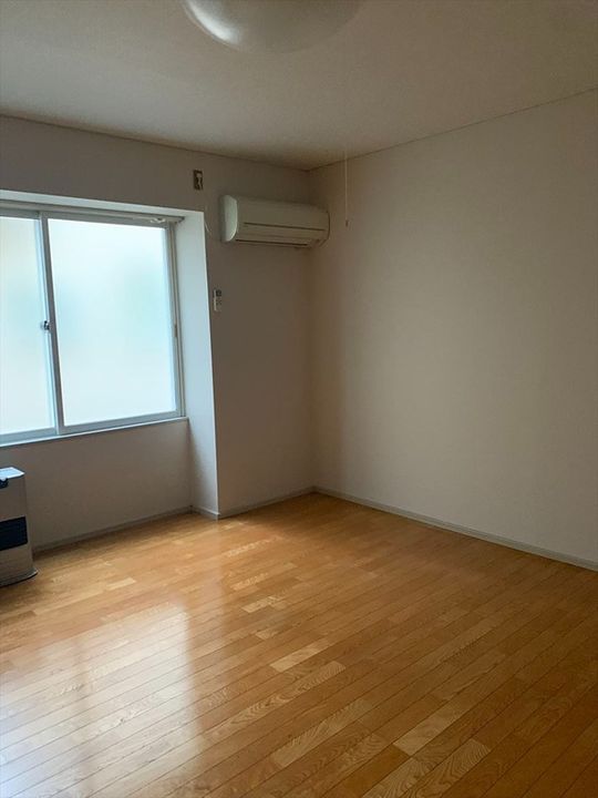 グリーンフィールドの居間