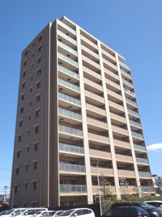 埼玉県草加市旭町6(マンション)の賃貸物件の外観