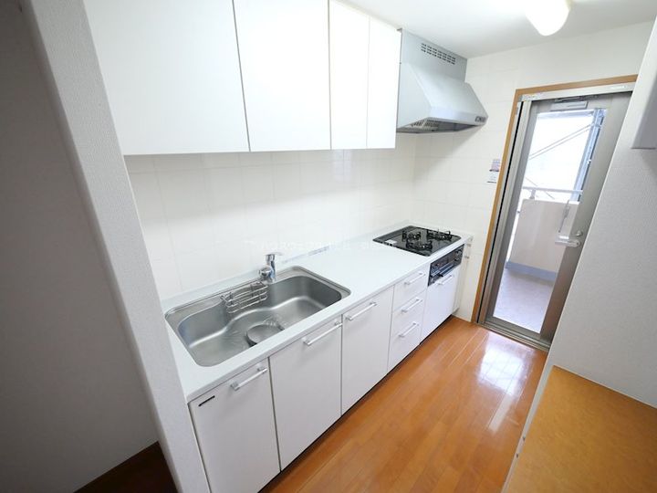 埼玉県草加市旭町6(マンション)の賃貸物件のキッチン