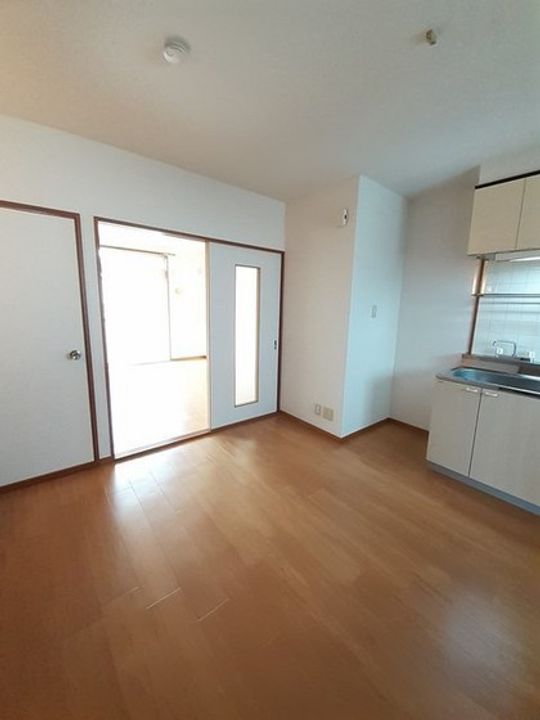 リバーサイド藤和Aの居間