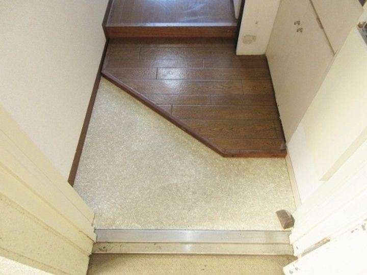 サンコート津島の玄関