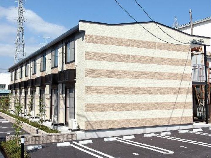 レオパレスフレスコしゃんぶるの外観