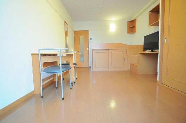 レオパレスフレスコしゃんぶるの居間